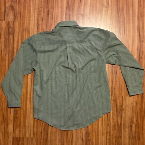 Van Heusen Wrinkle Free, Stain Free Window Pane Button Down Olive Color Large - Picture 3 of 4